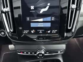 Volvo XC40 (2022) thumbnail 10