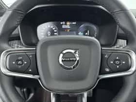 Volvo XC40 (2022) thumbnail 11