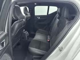 Volvo XC40 (2022) thumbnail 32
