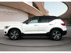 Volvo XC40 (2022) thumbnail 9