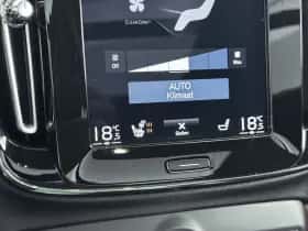 Volvo XC40 (2022) thumbnail 10