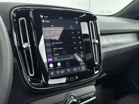 Volvo EX40 (2025) thumbnail 13
