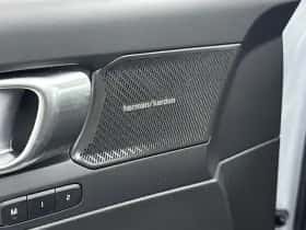 Volvo EX40 (2025) thumbnail 15