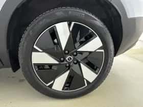 Volvo EX40 (2025) thumbnail 33