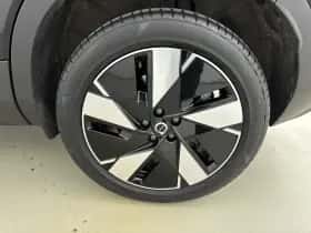 Volvo EX40 (2025) thumbnail 38