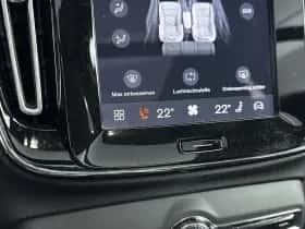 Volvo EX40 (2025) thumbnail 9