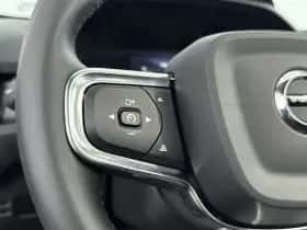 Volvo EX40 (2025) thumbnail 12