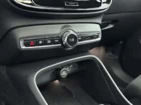 Volvo EX40 (2025) thumbnail 33