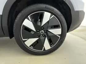 Volvo EX40 (2025) thumbnail 34