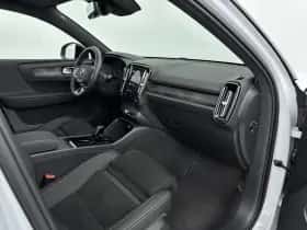 Volvo EX40 (2025) thumbnail 36
