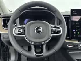 Volvo XC60 (2025) thumbnail 10