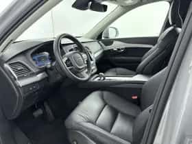 Volvo XC90 (2023) thumbnail 11