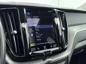 Volvo XC60 (2021) thumbnail 24
