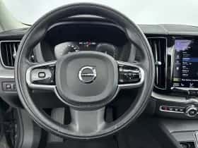 Volvo XC60 (2021) thumbnail 9