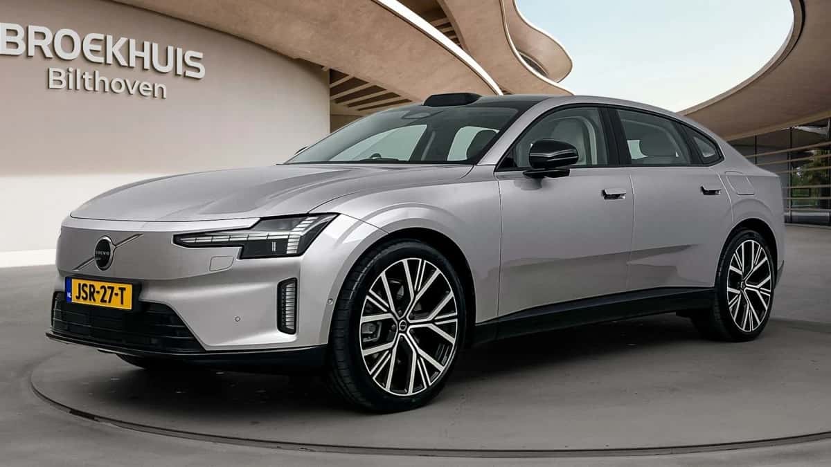 Volvo ES90 (2025) — foto 1