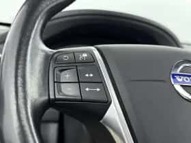 Volvo XC60 (2015) thumbnail 12