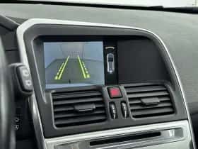 Volvo XC60 (2015) thumbnail 14