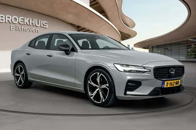 Volvo S60 (2024) thumbnail 2