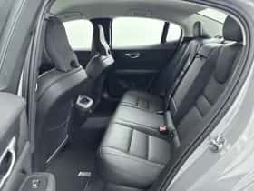 Volvo S60 (2024) thumbnail 28