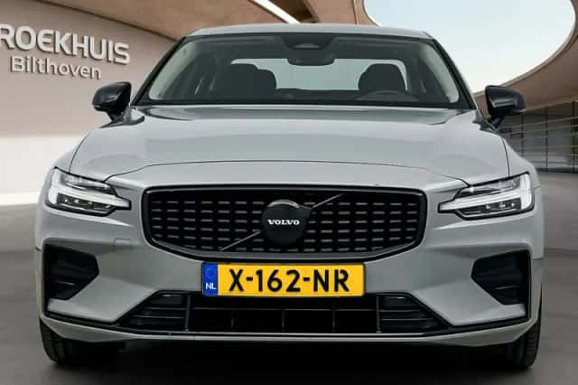 Volvo S60 (2024) thumbnail 5