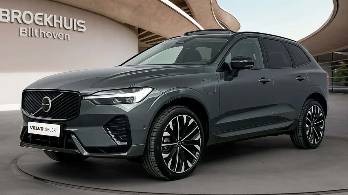 Volvo XC60 (2026) — foto 1