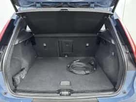Volvo XC40 (2023) thumbnail 16