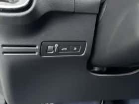 Volvo XC40 (2023) thumbnail 18