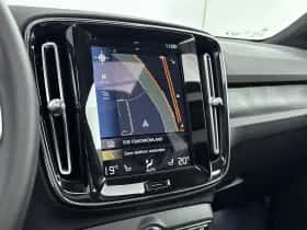 Volvo XC40 (2023) thumbnail 28