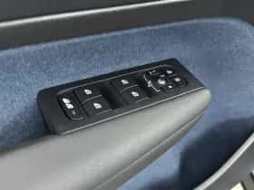 Volvo XC40 (2023) thumbnail 30