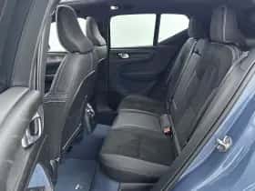 Volvo XC40 (2023) thumbnail 31