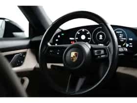 Porsche Taycan (2022) thumbnail 11