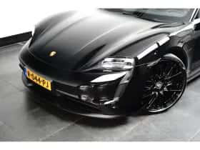 Porsche Taycan (2022) thumbnail 17