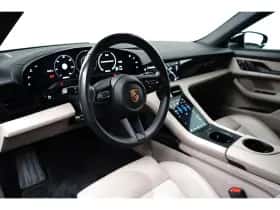 Porsche Taycan (2022) thumbnail 18