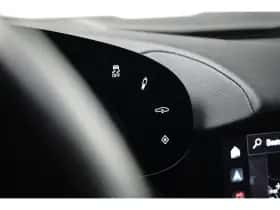 Porsche Taycan (2022) thumbnail 27