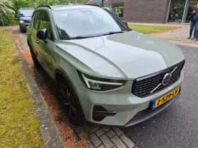 Volvo XC40 (2024) thumbnail 3