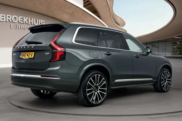 Volvo XC90 (2026) thumbnail 4