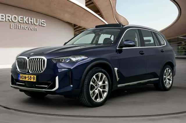 BMW X5 (2025) thumbnail 1