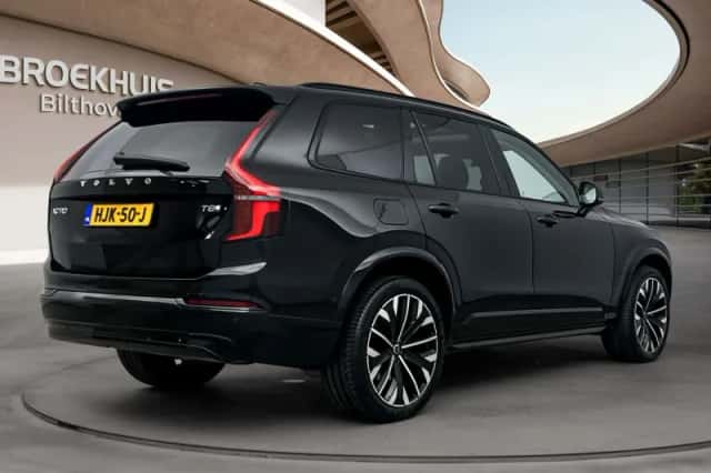 Volvo XC90 (2025) thumbnail 4