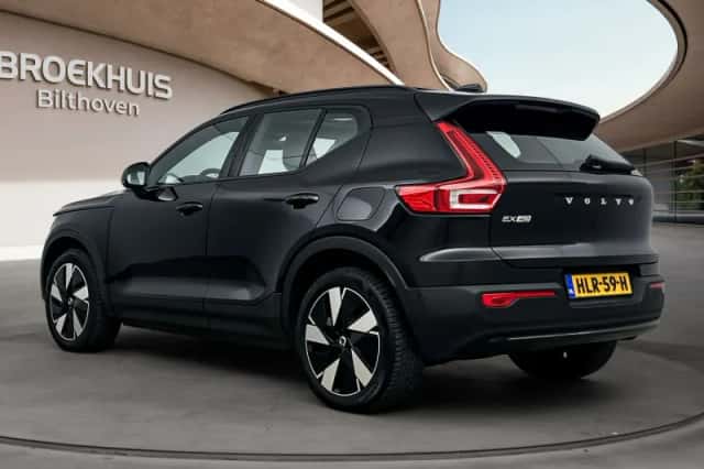 Volvo EX40 (2025) thumbnail 5