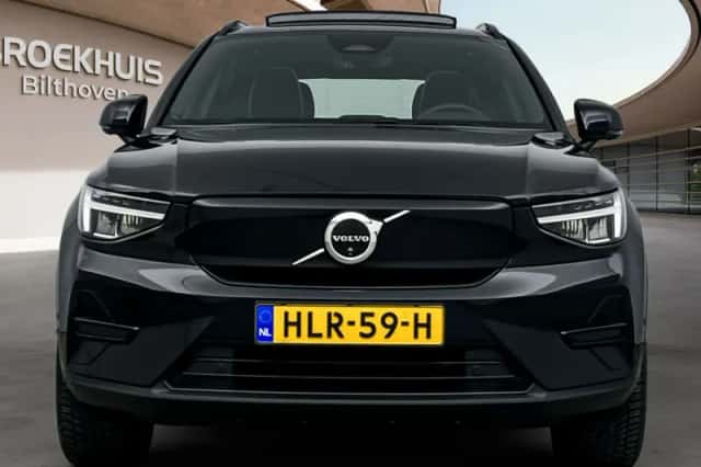 Volvo EX40 (2025) thumbnail 6