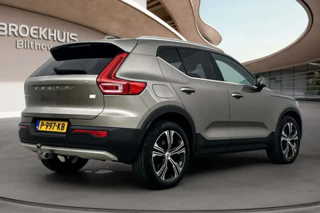Volvo XC40 (2022) thumbnail 4