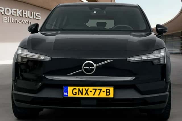 Volvo EX30 (2024) thumbnail 6