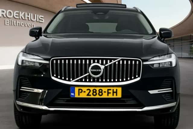Volvo XC60 (2022) thumbnail 5