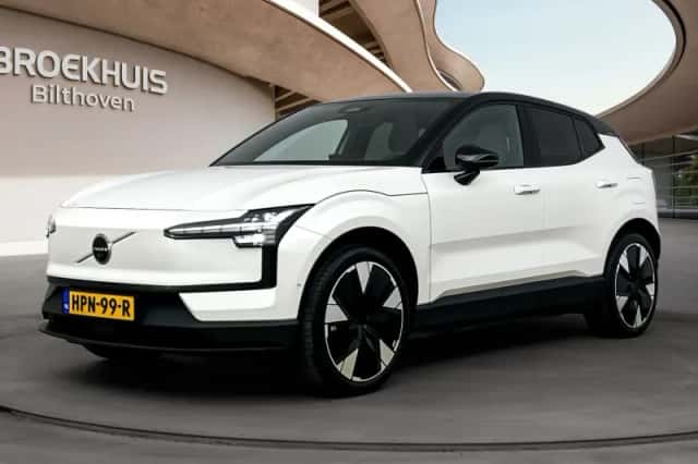 Volvo EX30 (2025) thumbnail 1