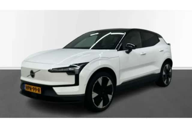 Volvo EX30 (2025) thumbnail 2