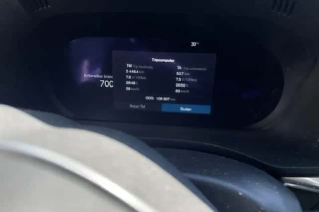 Volvo XC60 (2022) thumbnail 5