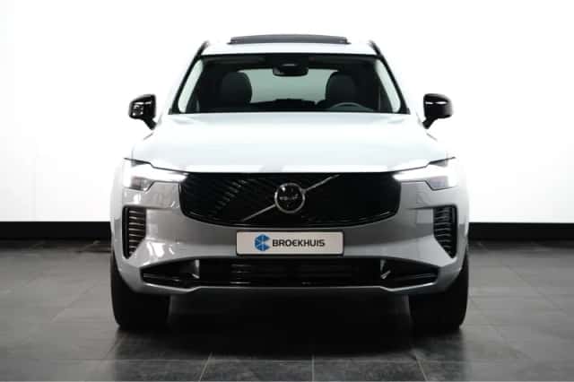 Volvo XC90 (2025) thumbnail 2