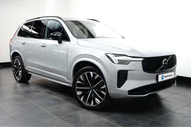 Volvo XC90 (2025) thumbnail 3