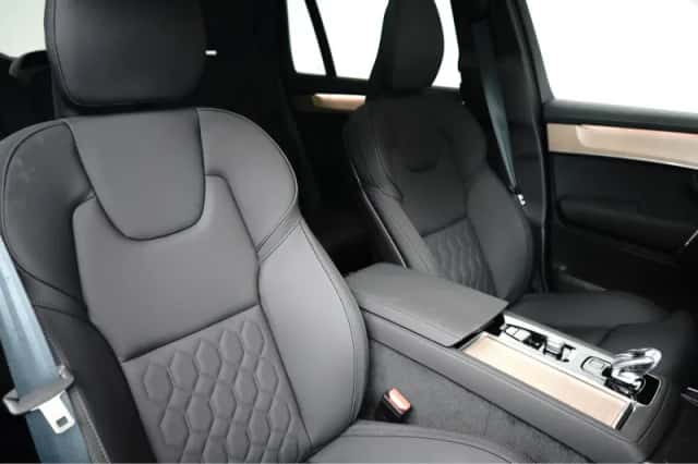 Volvo XC90 (2025) thumbnail 6