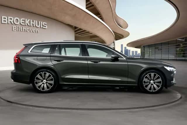 Volvo V60 (2019) thumbnail 5
